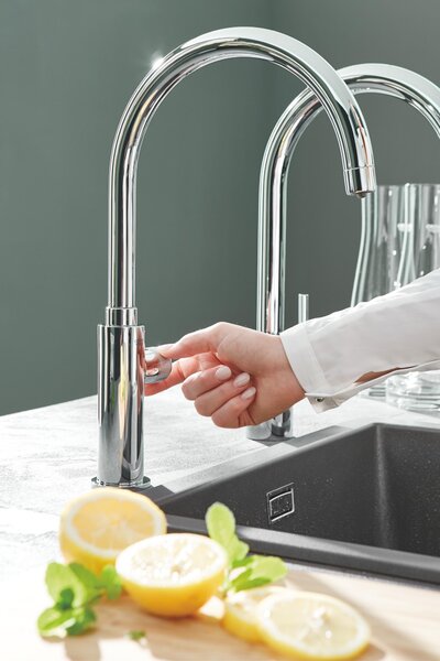 Grohe Concetto kuchyňská baterie stojící StarLight Chrome 31483002