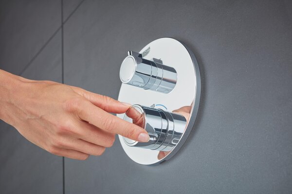 Grohe Grohtherm vanová baterie pod omítku s termostatem StarLight Chrome 24076000