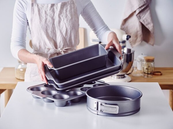 KitchenAid pečící plech hluboký 33 x 22,5 cm