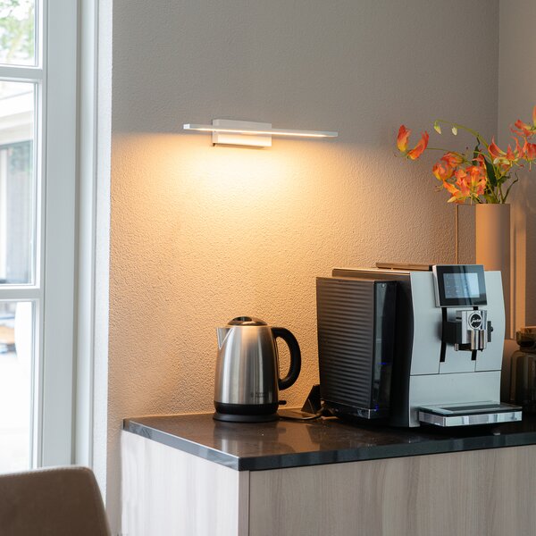 Nástěnné svítidlo bílé 41,5 cm vč. LED IP44 - Jerre