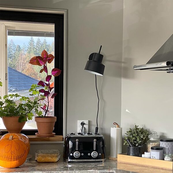 Chytrá nástěnná lampa černá vč. Wifi A60 - Chappie
