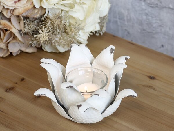 Krémový antik svícen ve tvaru květu na čajovou svíčku Flow - Ø 16*9cm