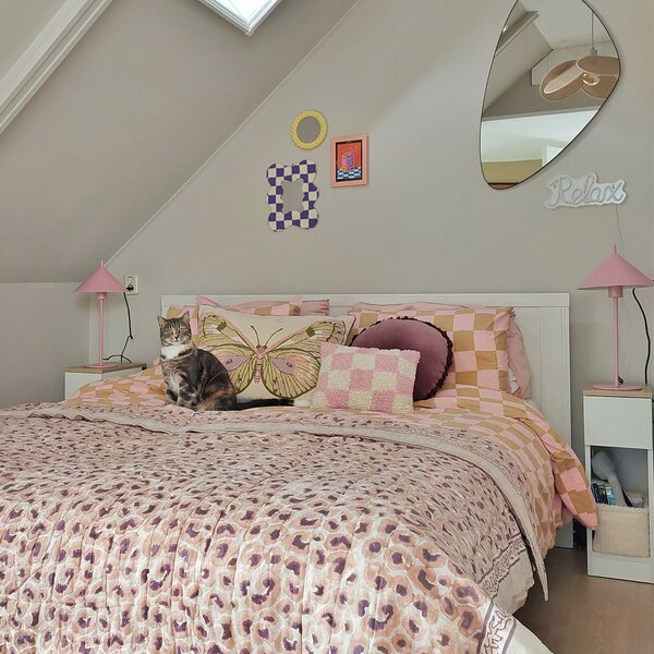 Designová stolní lampa růžová - Triangolo