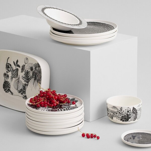 Marimekko Talíř Oiva Siirtolapuutarha 13,5cm, černý
