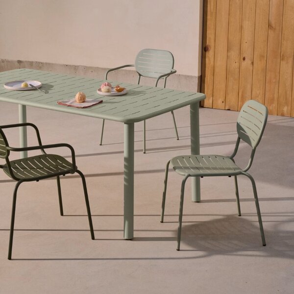 Kave Home Světle zelený kovový zahradní stůl Brai 180 x 90 cm