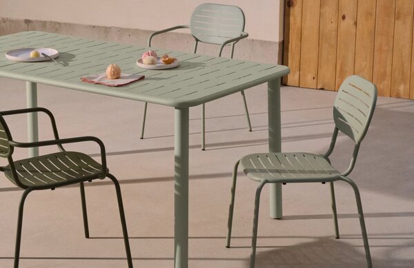 Kave Home Světle zelený kovový zahradní stůl Brai 180 x 90 cm