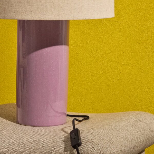 Fialová keramická stolní lampa Kave Home Toneric