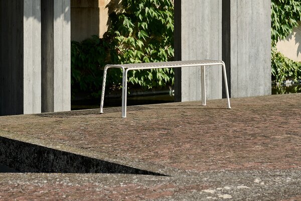 &Tradition designové zahradní lavice Thorvald Bench SC112