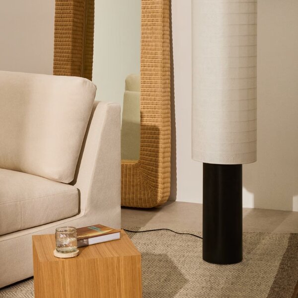 Černobílá stojací lampa Kave Home Dulan 144 cm