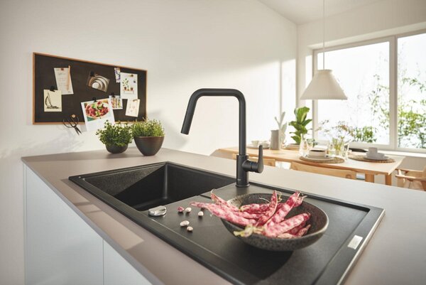 GROHE Eurosmart Professional - Páková dřezová baterie, černá matná 306192430