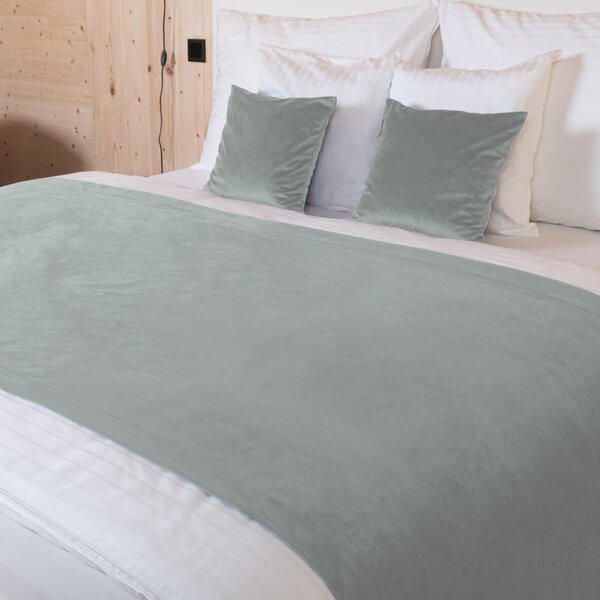 Biante Sametový přehoz/běhoun na postel Velvet Premium SVP-046 Světle šedý Na míru