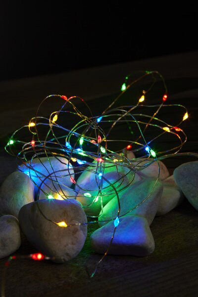 Světelný řetěz Multicoloured – 40 LED žárovek