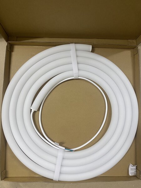Sestava LED NEON 24, 28,8 W/m, 24VDC, délka 5m, CRI80, RGB, IP67