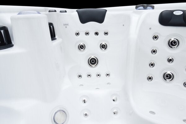 Relax na MAX Swim Spa SR 860