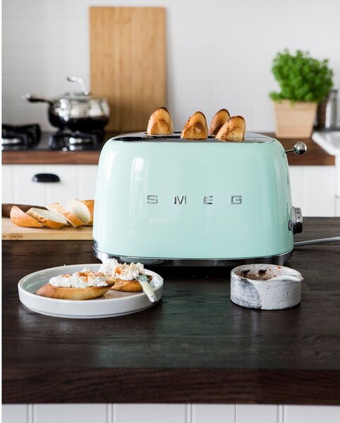 Světle zelený topinkovač Retro Style – SMEG