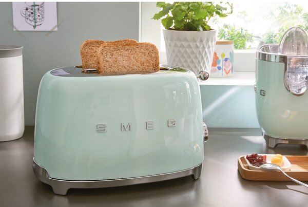 Světle zelený topinkovač Retro Style – SMEG