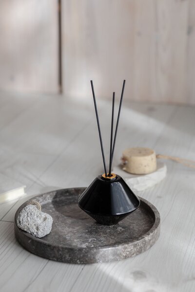Sada dřevěných tyčinek pro difuzér AKI Oil Lamp - Black AKO136