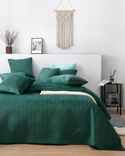 Sametový přehoz Silky Chic 220x240cm deep green
