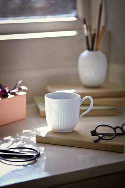 Porcelánový hrnek Hammershoi White 2,5 dl Kähler