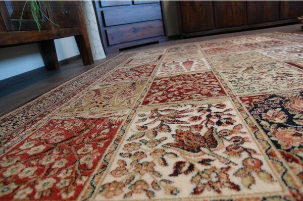 Agnella vlněný koberec Isfahan Timor černý Rozměr: 100x180 cm
