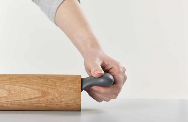 Joseph Joseph Dřevěný váleček na těsto Grip-Pin