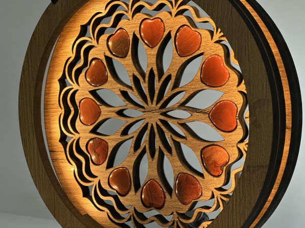 "Srdce, karneolová mandala" Stolní lampa 20x22 cm dub