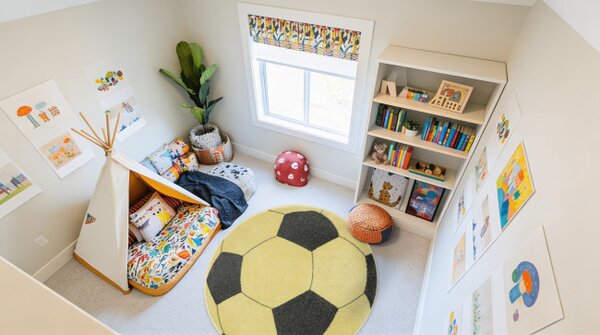 Koberec Lima G758A Football, žlutý / grafitový kruh