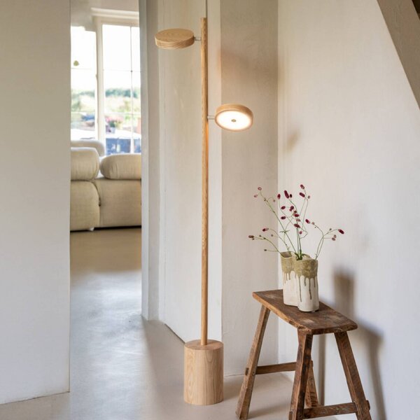 Good & Mojo GOOD MOJO LED stojací lampa Okinawa, 2ramenná, přírodní, 146 cm, dřevo, stmívatelný, Světlé dřevo, Obývací pokoj / jídelna, Dřevo, Moderní