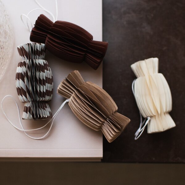 DBKD Papírová ozdoba Candy - White DK371