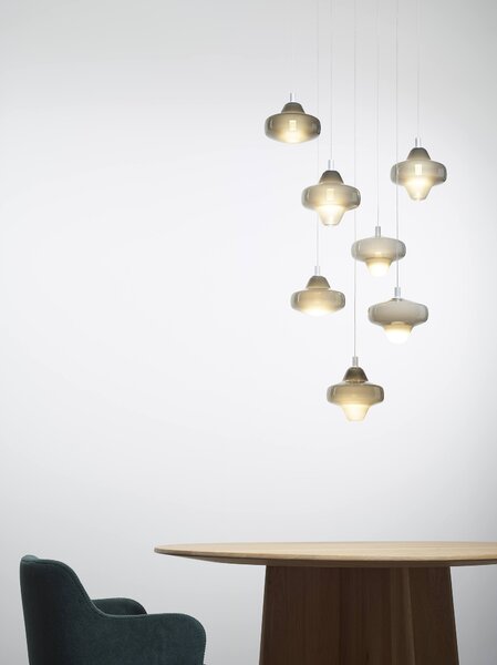 Závěsné designové svítidlo Brokis Starcloud Lyra, PC1345 Barva skla: Opalín, Povrchová úprava baldachýnu: Kov - černý matovaný komaxit se strukturou, Dekor skla: Bez dekoru