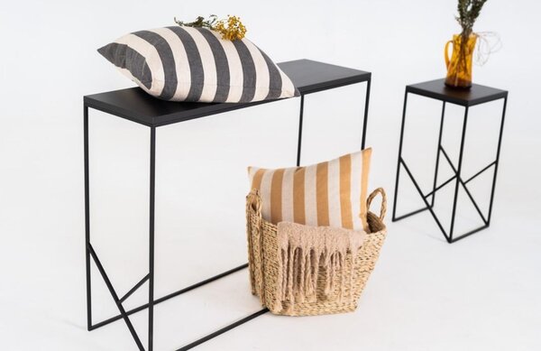 Nordic Design Černý lakovaný toaletní stolek Fanny 100 x 30 cm