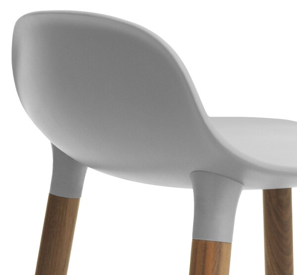 Normann Copenhagen designové barové židle Form Barstool Wood (65 cm)