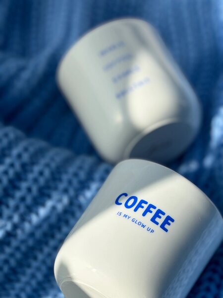 Goldscherben Porcelánový hrnek Inhale Coffee & Exhale Bullshit GSN102