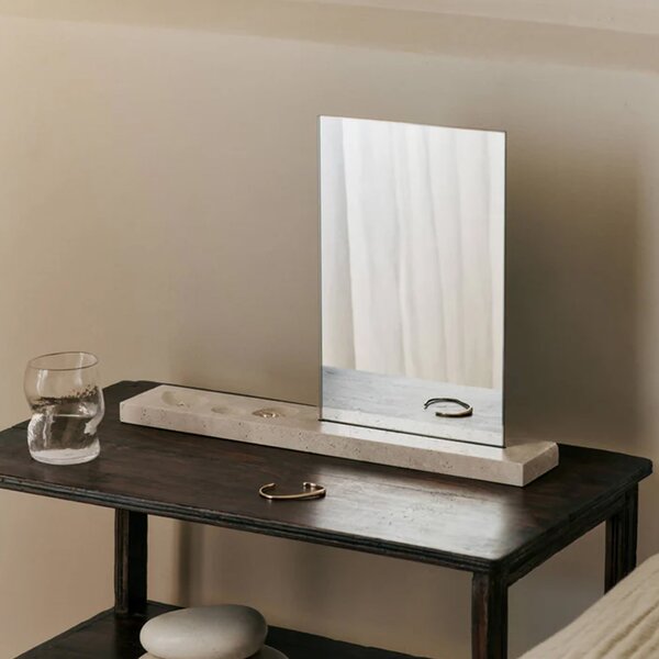 Ferm Living designová zrcadla Caseta