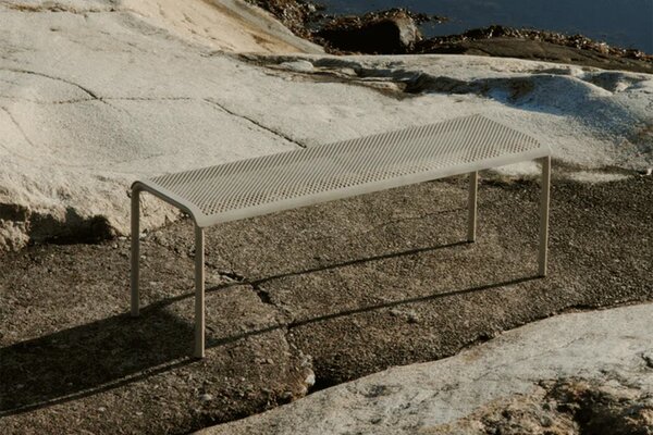 Ferm Living designové zahradní lavice Dapple Bench