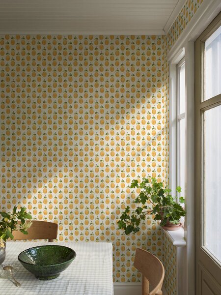 Vliesová tapeta na zeď, žlutá, švestky, 1975, Scandinavian Designers, Scandinavian Designers III, Borastapeter