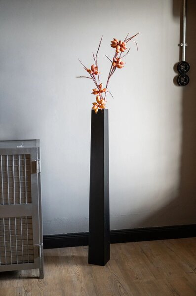 Váza/stojan na svíčky OBELISK, sklolaminát, výška 100 cm, černý mat