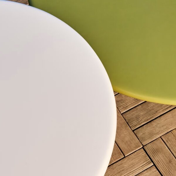 Bílý zahradní stolek Kave Home Albanella 65 cm