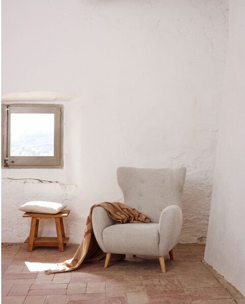 Béžové křeslo ušák Patio – Kave Home