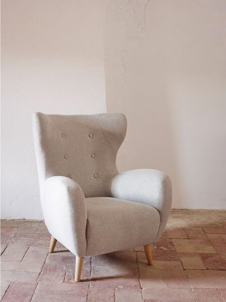 Béžové křeslo ušák Patio – Kave Home