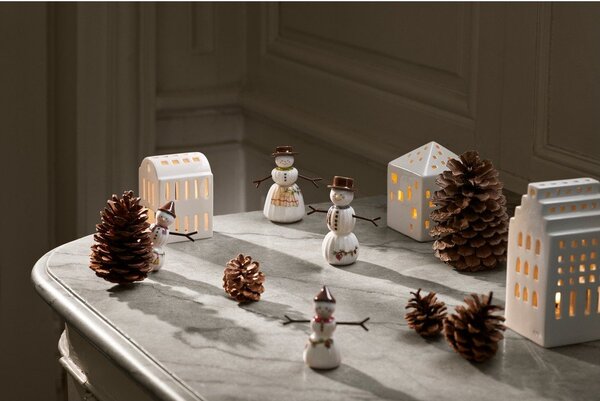 Porcelánová vánoční figurka (výška 9 cm) Hammershøi Snowwife – Kähler Design