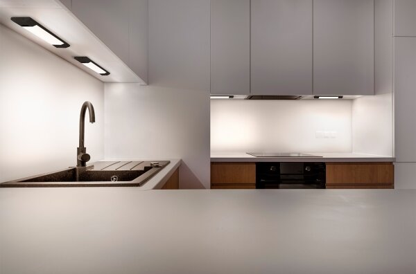 Osram - LED Stm podlinkové svítidlo se senz LINEAR EDGE LED/4W/230V 30 cm černá