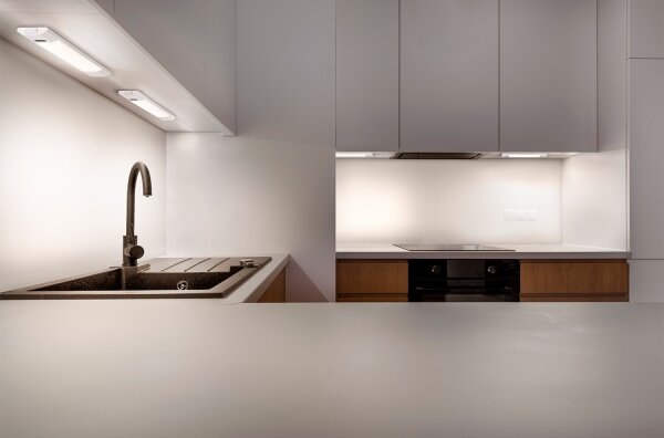 Osram - LED Stm podlinkové svítidlo se senz LINEAR EDGE LED/4W/230V 30 cm bílá