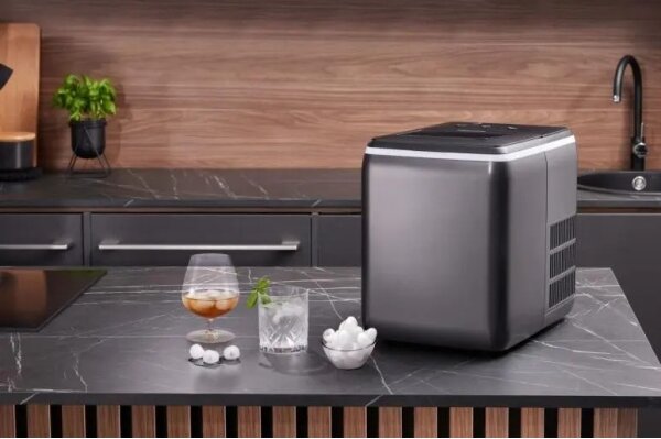 HISENSE IMC2000A - Výrobník ledu 120W/230V černá