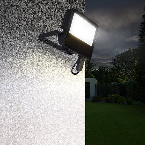 SOLIGHT LED reflektor TOP 20W, max. 2600lm, 3CCT, volitený výkon 100/50%, IP65