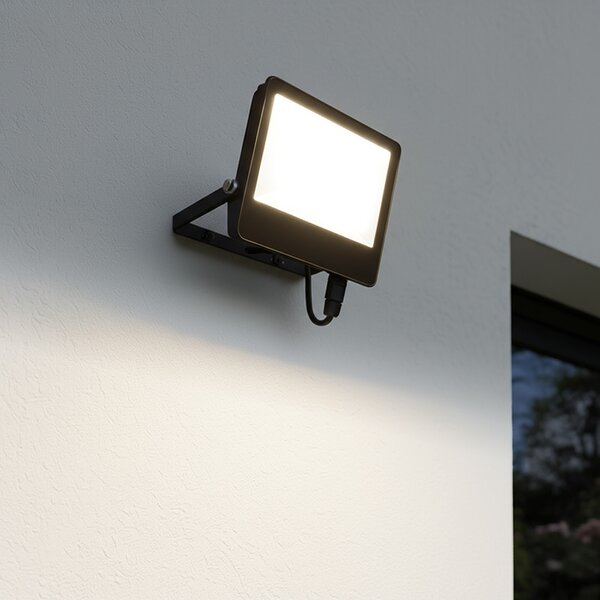 SOLIGHT LED reflektor TOP 50W, max. 6500lm, 3CCT, volitený výkon 100/60%, IP65