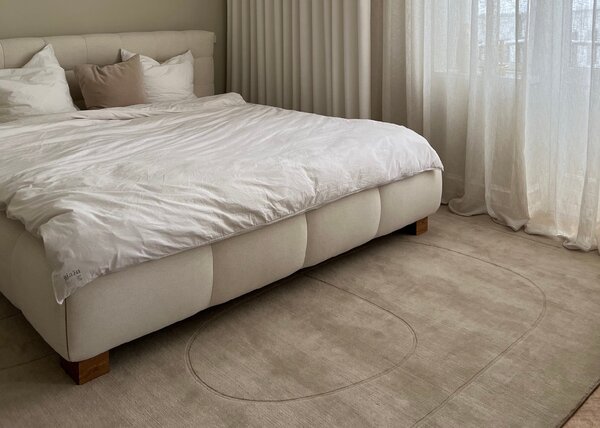 Linie Design Vlněný koberec Cursive Expanse Amber, jantarový Rozměr: 140x200 cm
