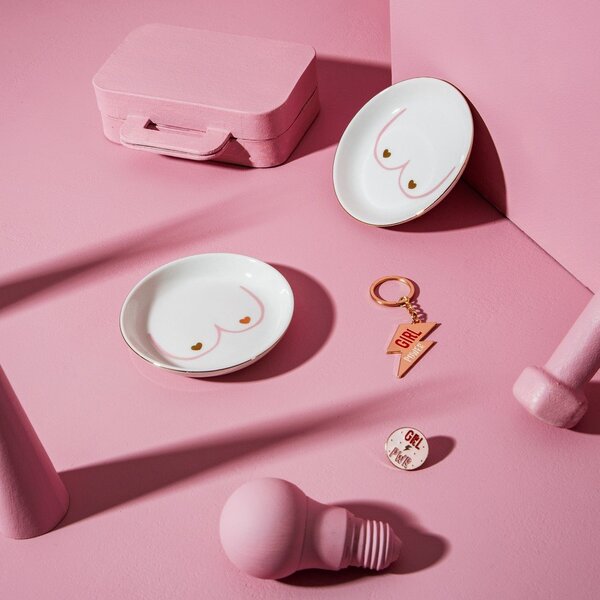 Porcelánový talířek na šperky Girl Power – Sass & Belle