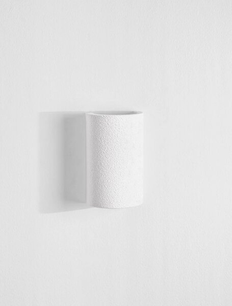 Minimalistická nástěnná lampa Luz