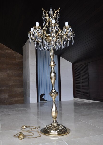 Luxusní vysoká osmiramenná křišťálová stojací lampa s broušenou skleněnou špicí 76431-8-V